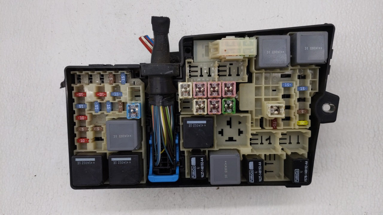 2013-2016 Ford Escape Fusebox Fuse Box Panel Relay Module P/N:AV6T-14A142-AB AV6T-14A067-AD Fits Fits 2013 2014 2015 2016 OE