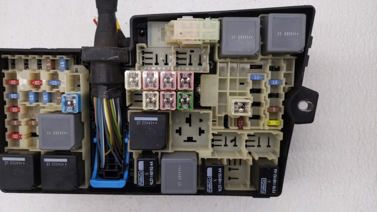 2013-2016 Ford Escape Fusebox Fuse Box Panel Relay Module P/N:AV6T-14A142-AB AV6T-14A067-AD Fits Fits 2013 2014 2015 2016 OE