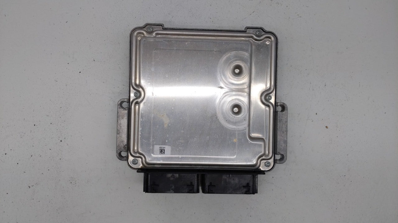 2013-2015 Ford Escape PCM Engine Control Computer ECU ECM PCU OEM P/N:FJ5A-12A650-EC DJ5A-12A650-ABB Fits Fits 2013 2014 201