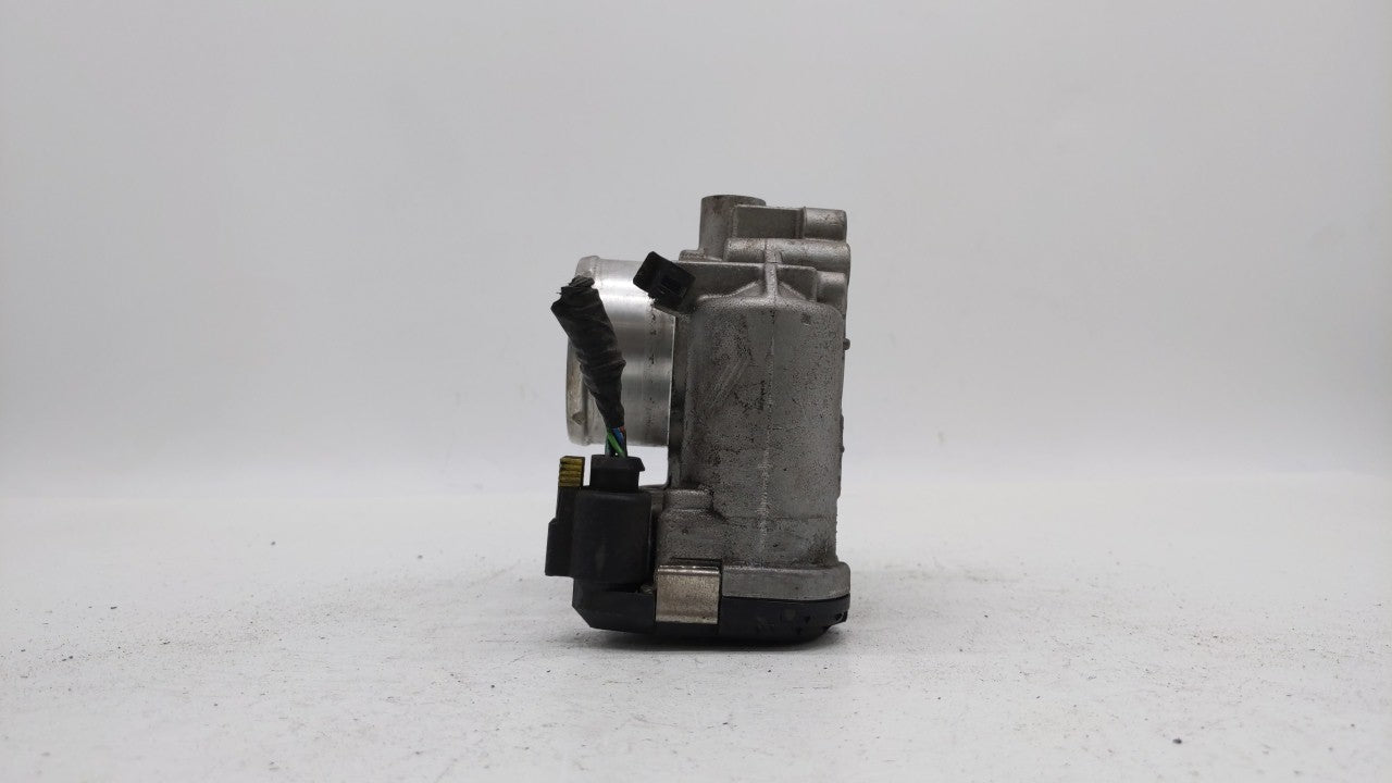 2013-2016 Ford Escape Throttle Body P/N:0 280 750 535 7S7G-9F991-CA Fits Fits 2013 2014 2015 2016 2017 2018 2019 OEM Used Au