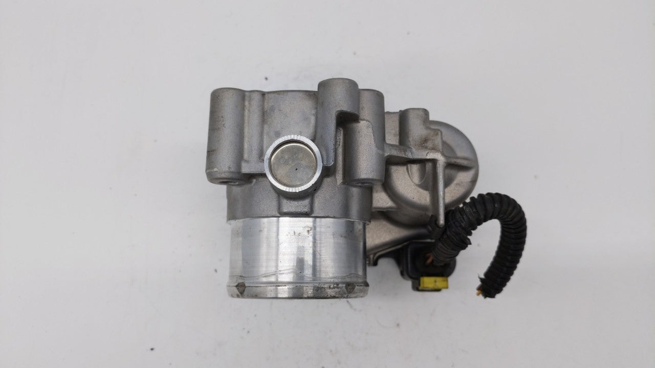 2013-2016 Ford Escape Throttle Body P/N:0 280 750 535 7S7G-9F991-CA Fits Fits 2013 2014 2015 2016 2017 2018 2019 OEM Used Au