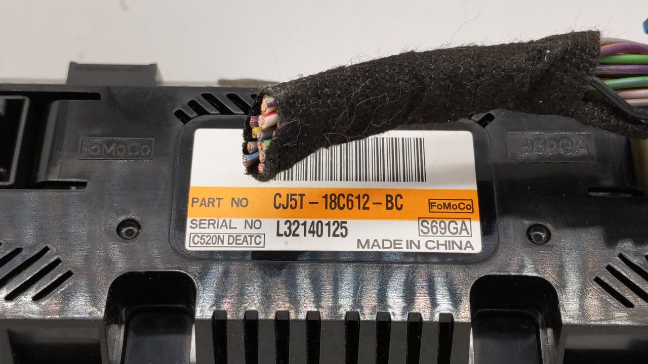2013-2015 Ford Escape Climate Control Module Temperature AC/Heater Replacement P/N:CJ5T-18C612-BA CJ5T-18C612-BC Fits OEM Us