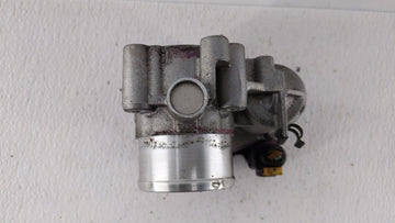 2013-2016 Ford Escape Throttle Body P/N:0 280 750 535 7S7G-9F991-CA Fits Fits 2013 2014 2015 2016 2017 2018 2019 OEM Used Auto Parts