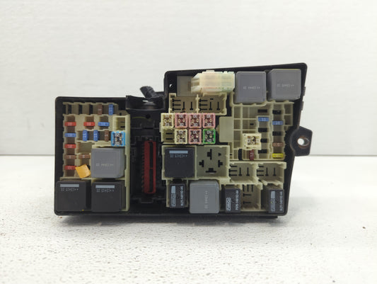 2013-2016 Ford Escape Fusebox Fuse Box Panel Relay Module P/N:AV6T-14A142-AB AV6T-14A067-AD Fits Fits 2013 2014 2015 2016 OEM Used Auto Parts