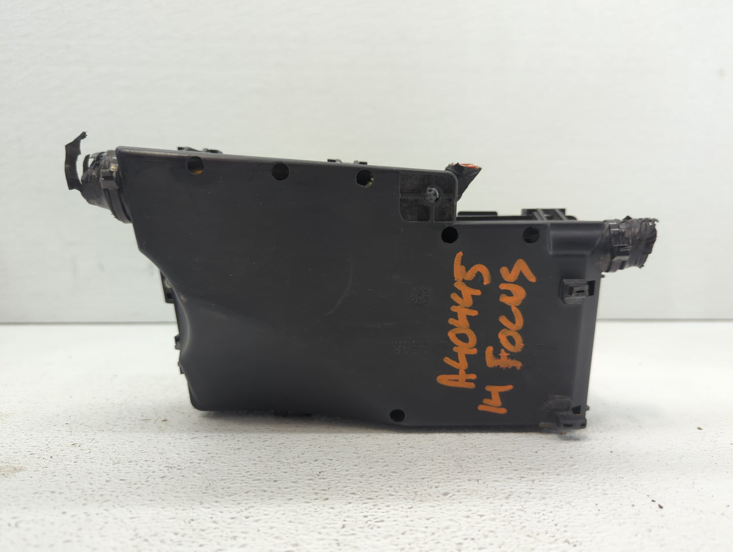 2013-2016 Ford Escape Fusebox Fuse Box Panel Relay Module P/N:AV6T-14A142-AB AV6T-14A067-AD Fits Fits 2013 2014 2015 2016 OE