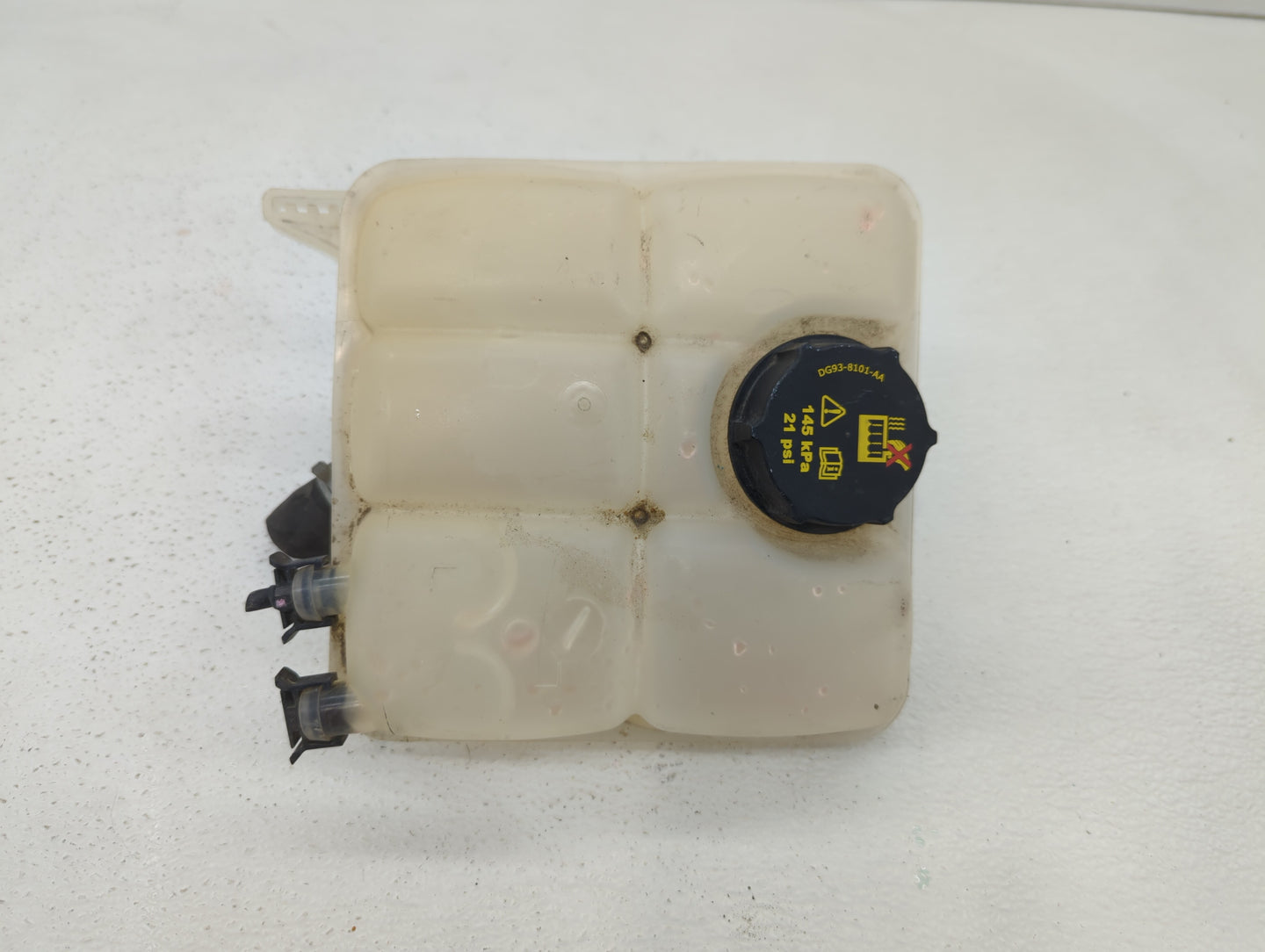 2015-2019 Ford Escape Windshield Washer Fluid Reservoir Bottle Oem - Oemusedautoparts1.com