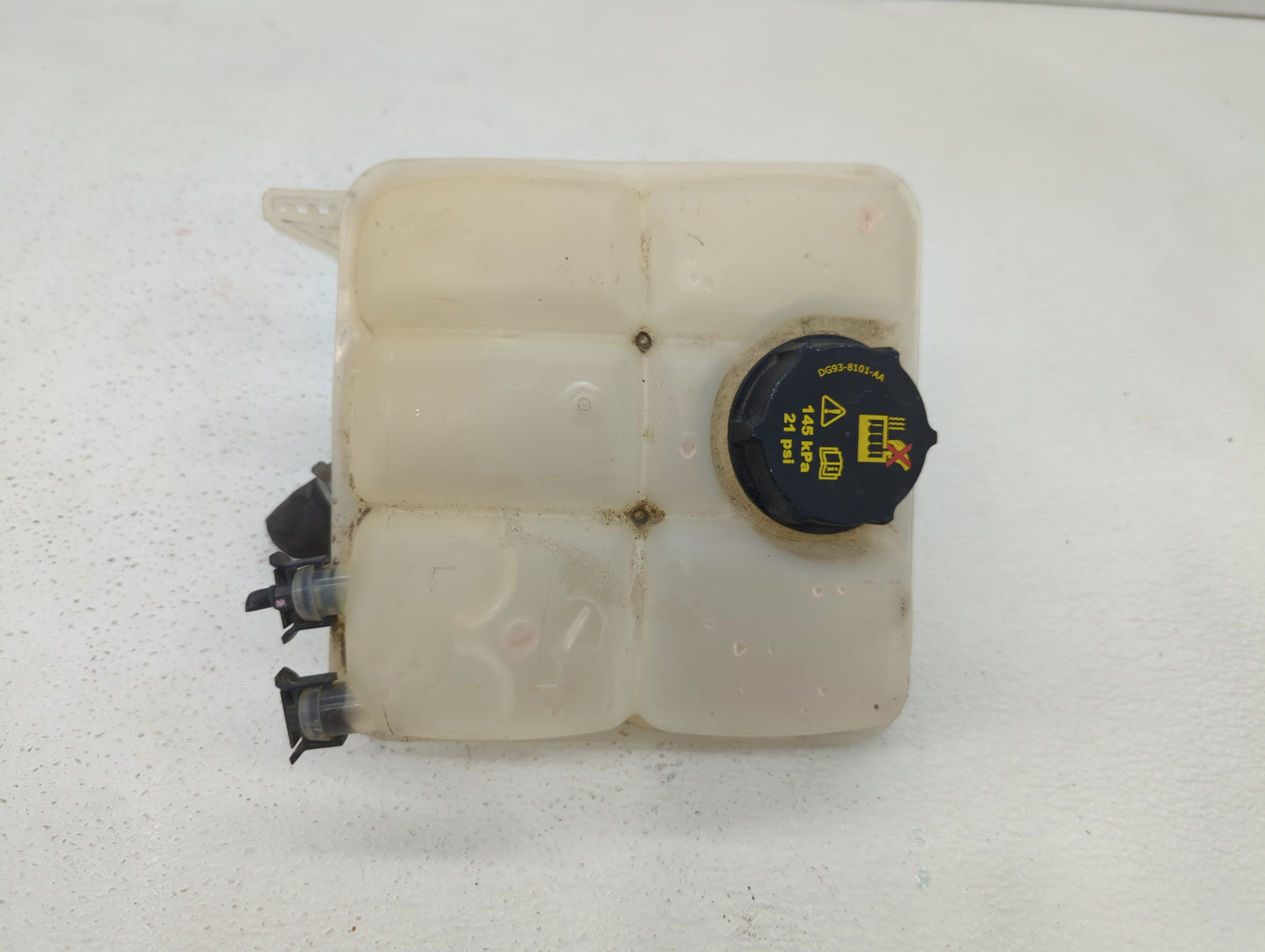 2015-2019 Ford Escape Windshield Washer Fluid Reservoir Bottle Oem - Oemusedautoparts1.com