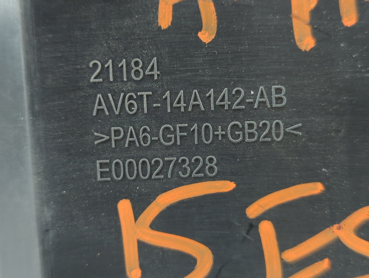 2013-2016 Ford Escape Fusebox Fuse Box Panel Relay Module P/N:AV6T-14A142-AB AV6T-14A067-AD Fits Fits 2013 2014 2015 2016 OE