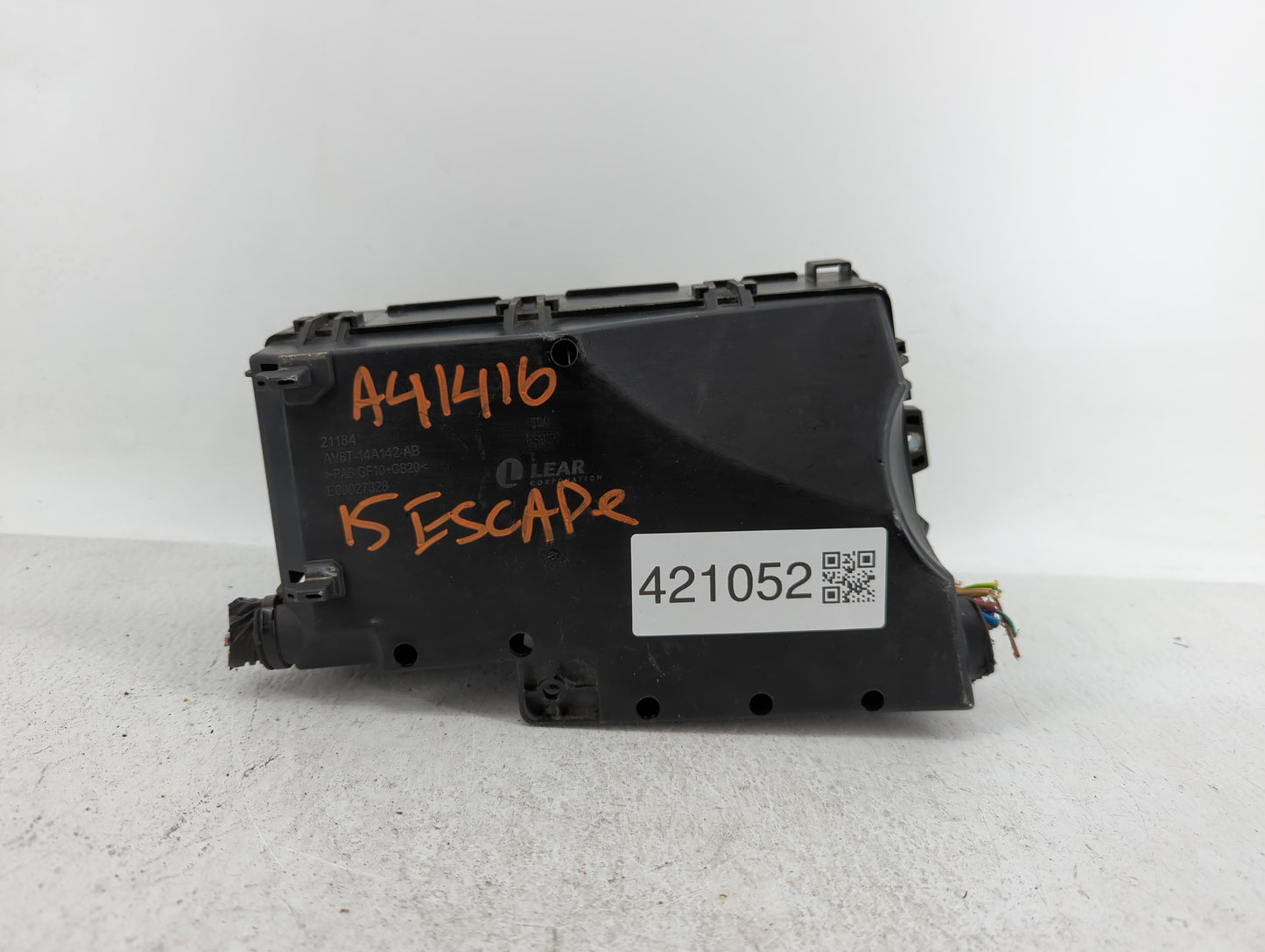 2013-2016 Ford Escape Fusebox Fuse Box Panel Relay Module P/N:AV6T-14A142-AB AV6T-14A067-AD Fits Fits 2013 2014 2015 2016 OE