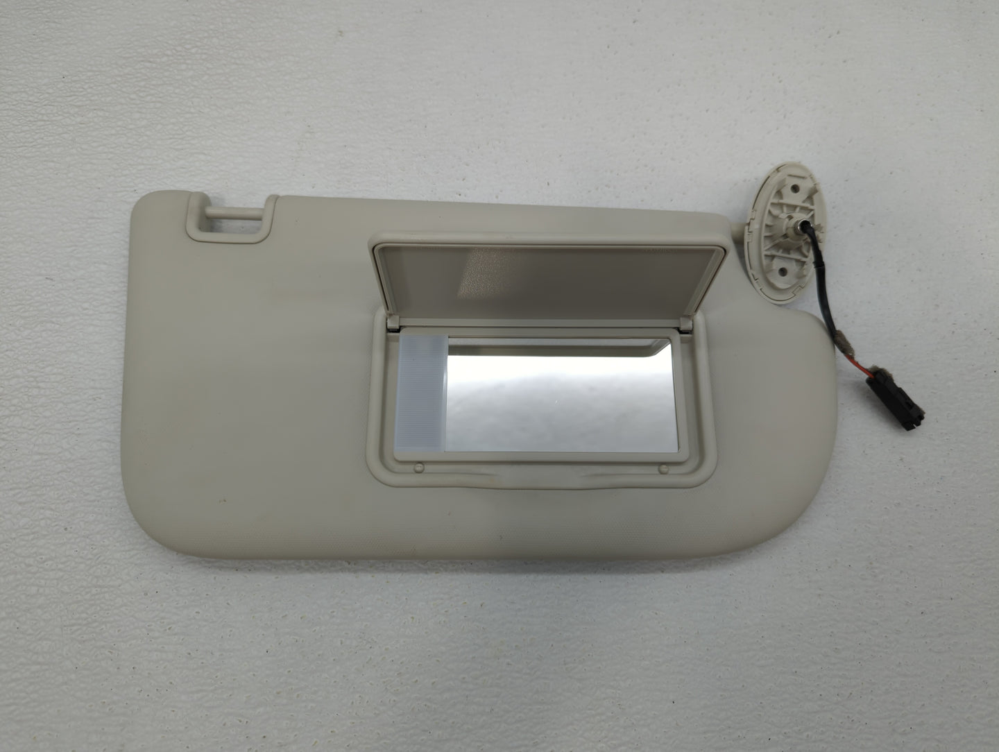 2013-2019 Ford Escape Sun Visor Shade Replacement Passenger Right Mirror Fits Fits 2013 2014 2015 2016 2017 2018 2019 OEM Us