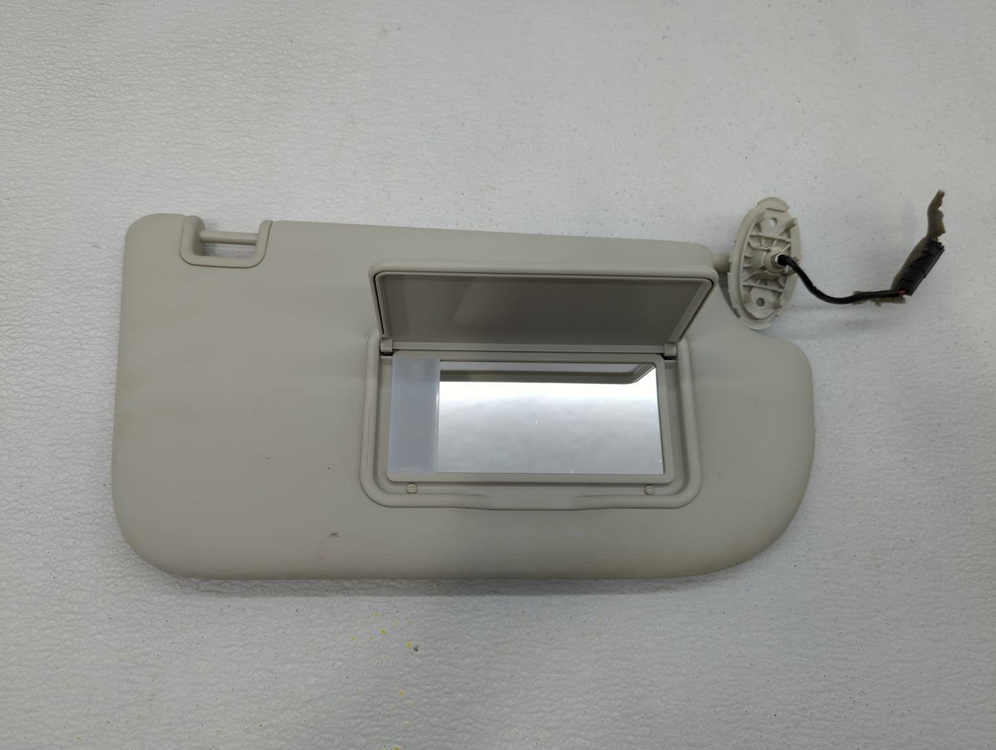 2013-2019 Ford Escape Sun Visor Shade Replacement Passenger Right Mirror Fits Fits 2013 2014 2015 2016 2017 2018 2019 OEM Us