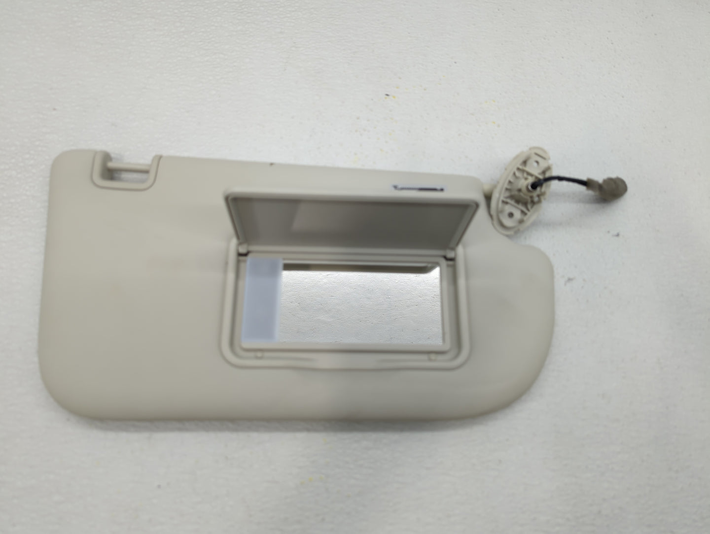2013-2019 Ford Escape Sun Visor Shade Replacement Passenger Right Mirror Fits Fits 2013 2014 2015 2016 2017 2018 2019 OEM Us