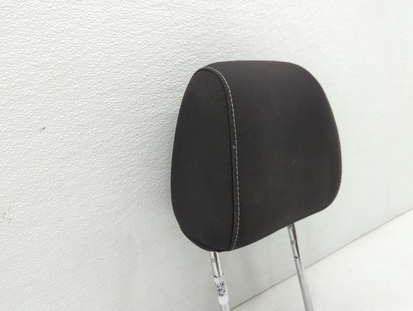 2014-2015 Ford Escape Headrest Head Rest Front Driver Passenger Seat - Oemusedautoparts1.com
