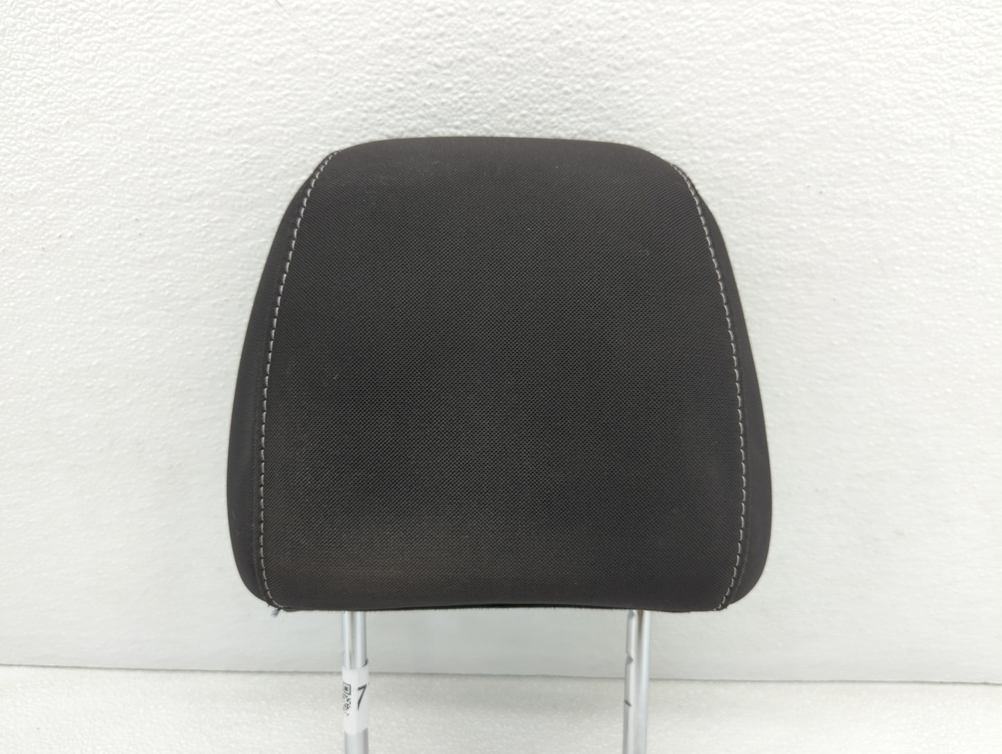 2015-2015 Ford Escape Headrest Head Rest Front Driver Passenger Seat - Oemusedautoparts1.com