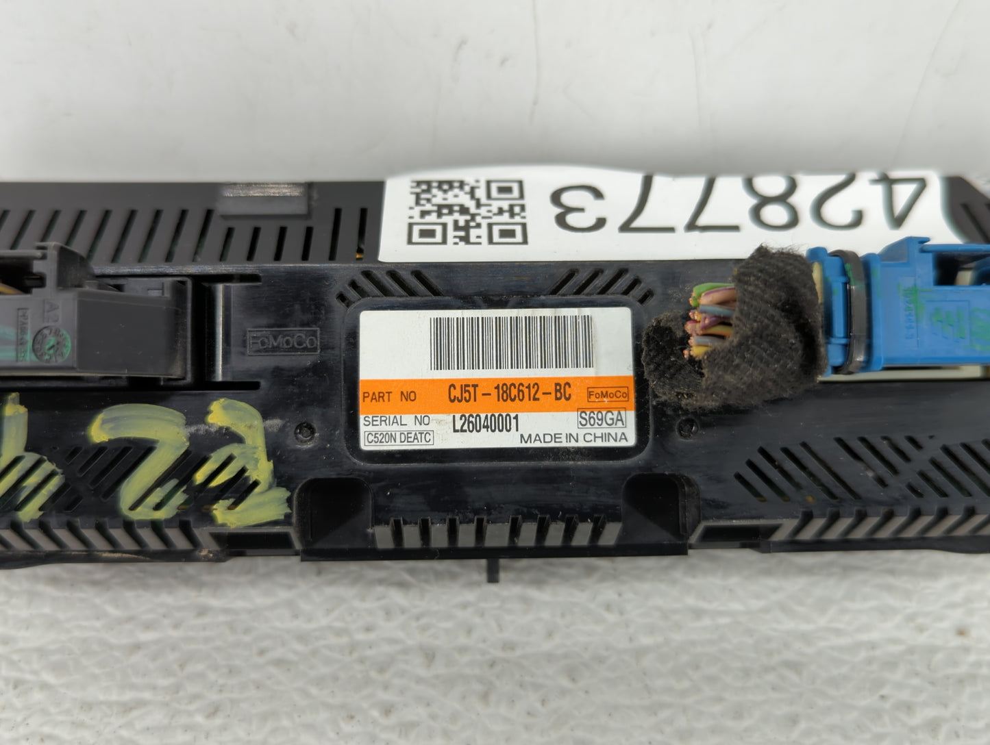 2013-2015 Ford Escape Climate Control Module Temperature AC/Heater Replacement P/N:CJ5T-18C612-AE CJ5T-18C612-BC Fits OEM Us