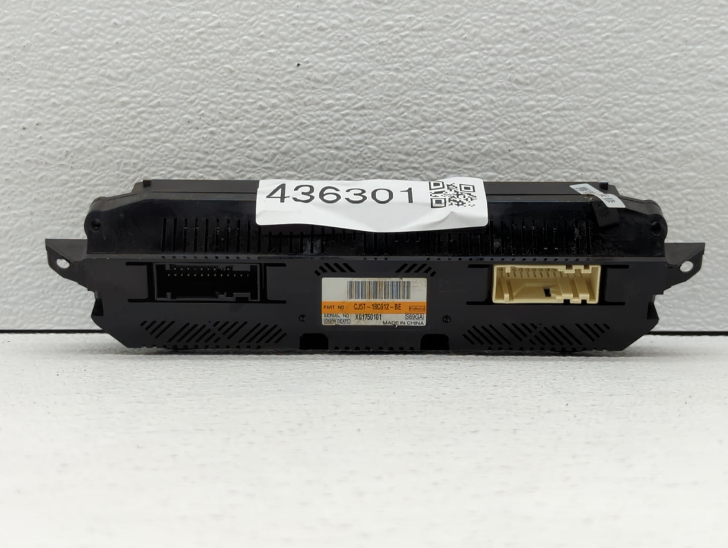 2015-2016 Ford Escape Climate Control Module Temperature AC/Heater Replacement P/N:CJ5T-18C612-BE CJ5T-18C612-BC Fits OEM Us