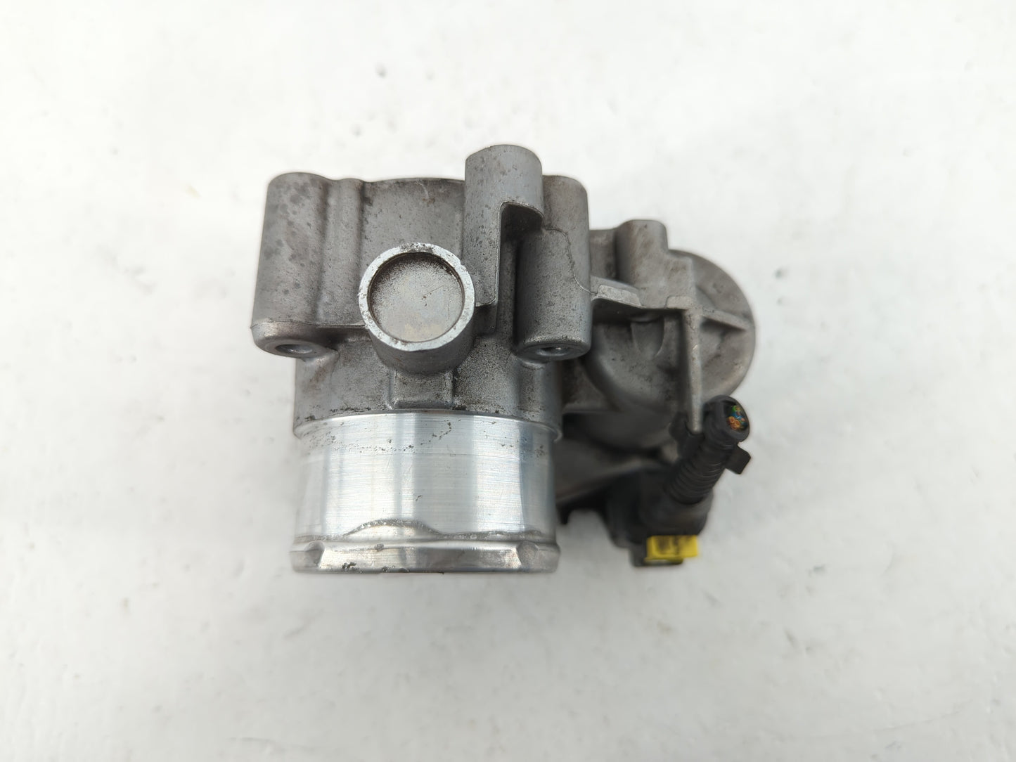2013-2016 Ford Escape Throttle Body P/N:7S7G-9F991-CA Fits Fits 2013 2014 2015 2016 2017 2018 2019 OEM Used Auto Parts - Oem