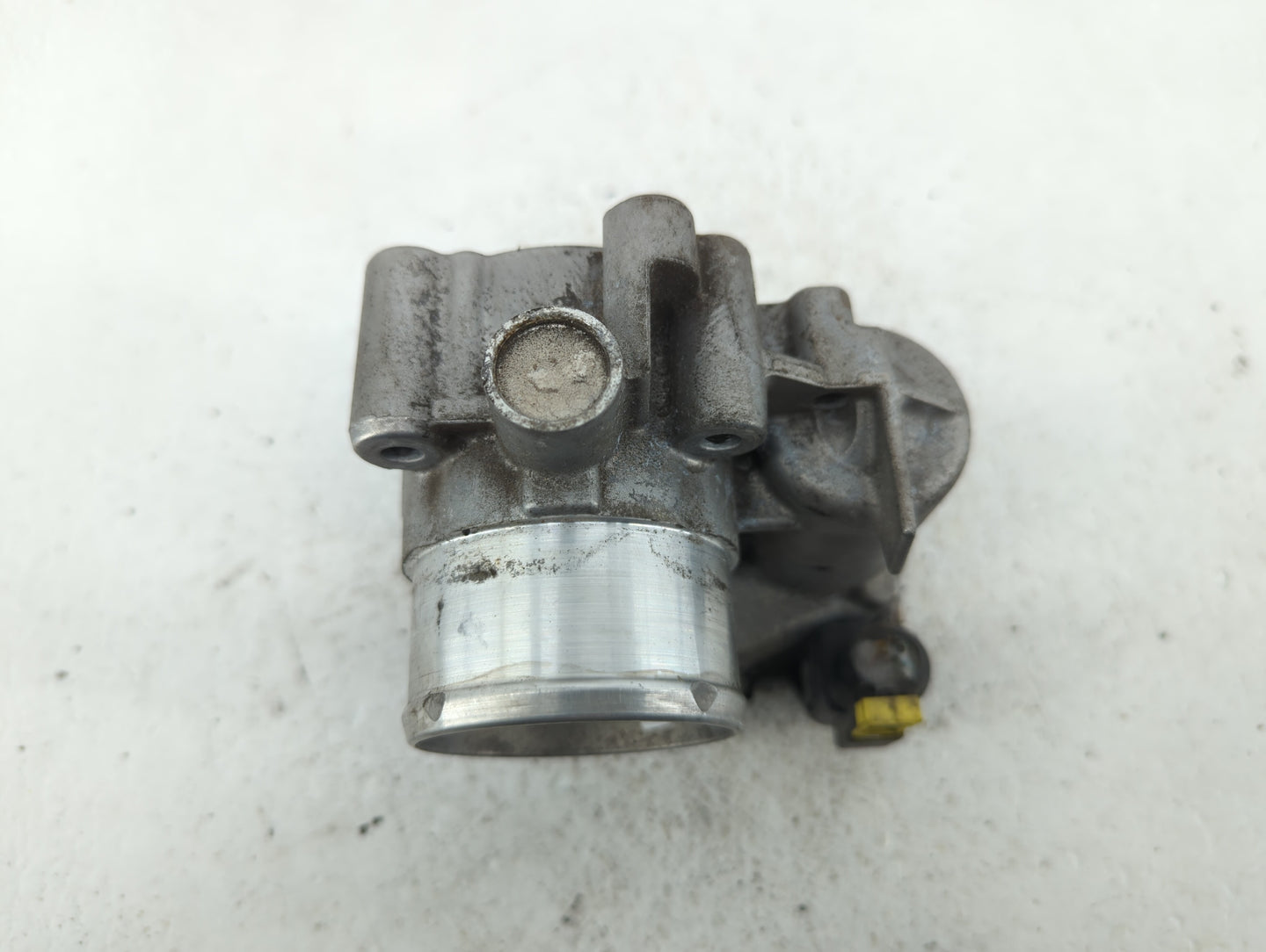 2013-2016 Ford Escape Throttle Body P/N:7S7G-9F991-CA Fits Fits 2013 2014 2015 2016 2017 2018 2019 OEM Used Auto Parts - Oem