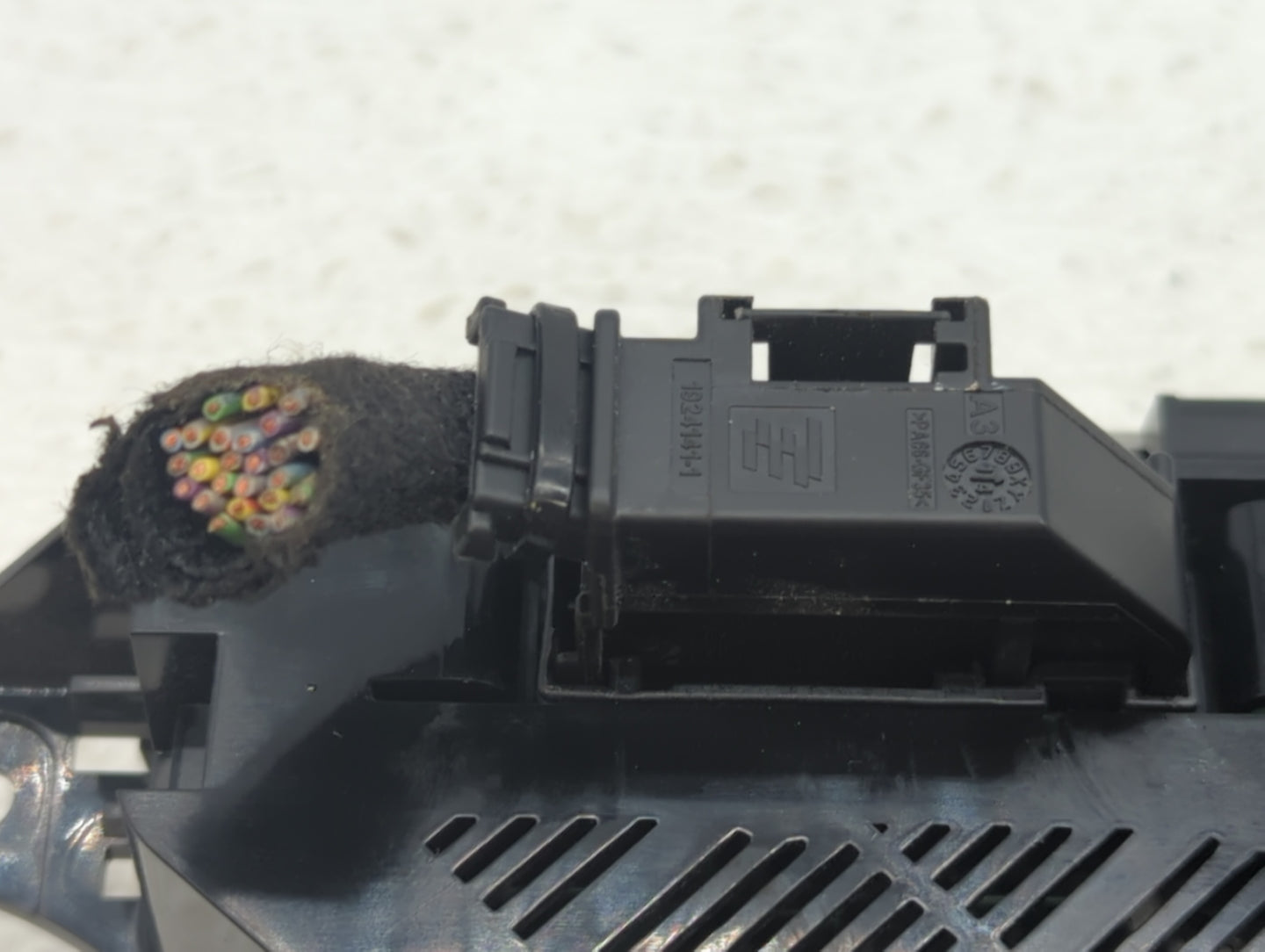 2013-2015 Ford Escape Climate Control Module Temperature AC/Heater Replacement P/N:CJ5T-18C612-BA CJ5T-18C612-BC Fits OEM Us
