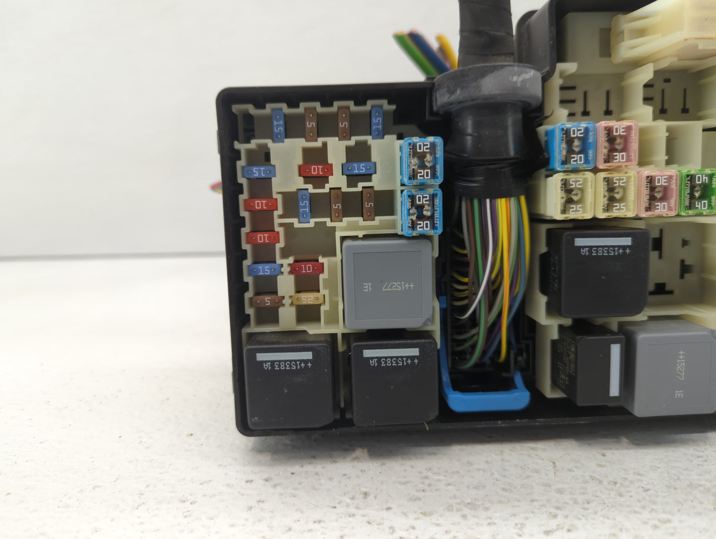 2013-2016 Ford Escape Fusebox Fuse Box Panel Relay Module P/N:AV6T-14A067-AC AV6T-14A067-AB Fits Fits 2013 2014 2015 2016 OE