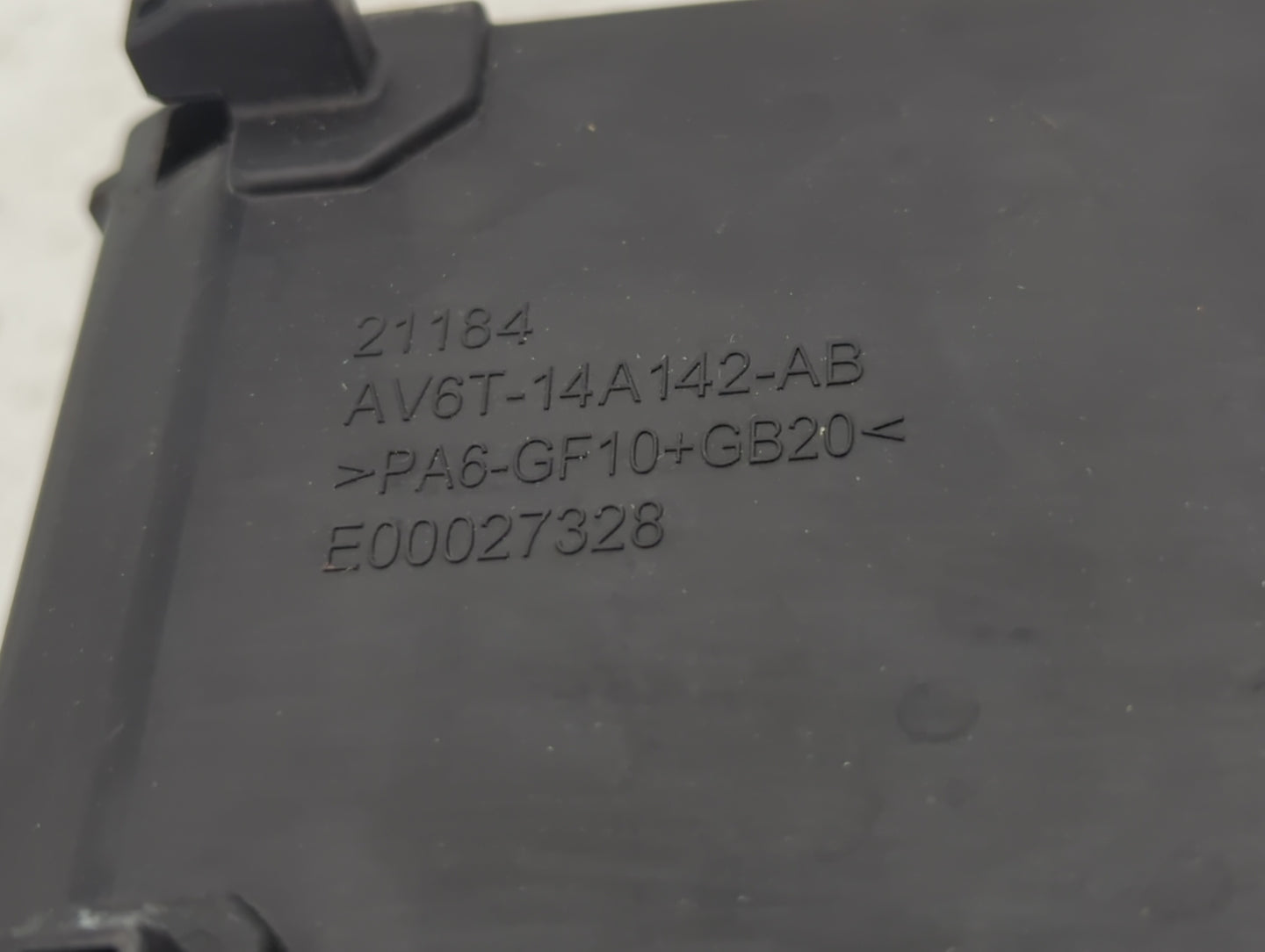 2013-2016 Ford Escape Fusebox Fuse Box Panel Relay Module P/N:AV6T-14A067-AC AV6T-14A067-AB Fits Fits 2013 2014 2015 2016 OE