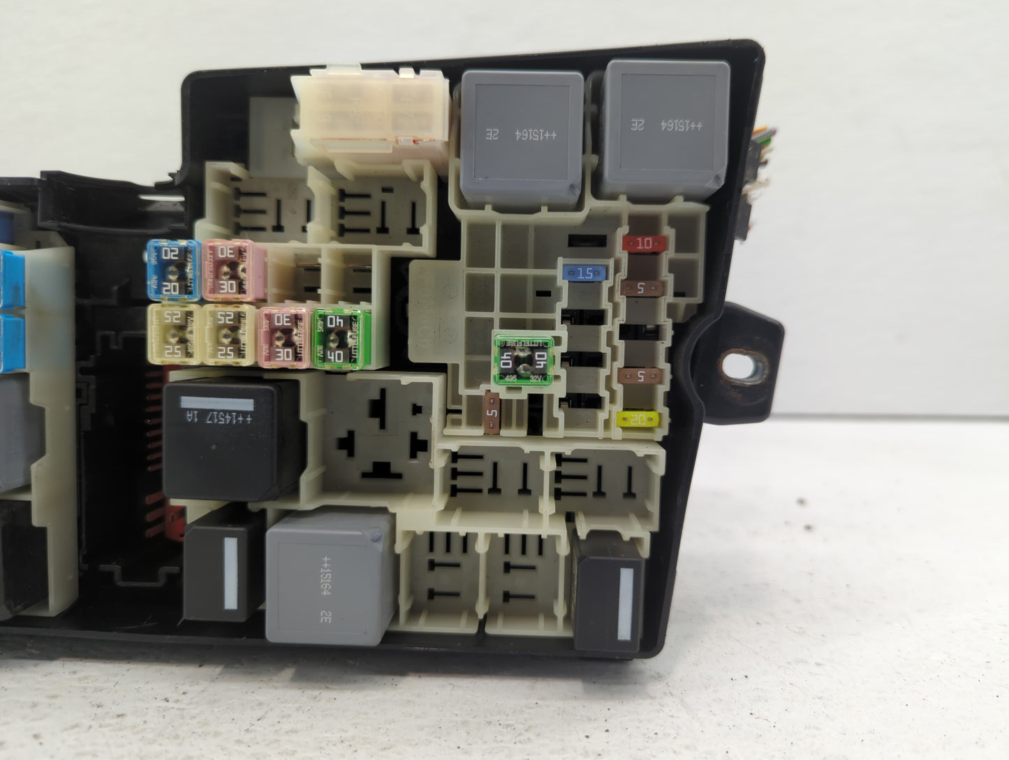 2013-2016 Ford Escape Fusebox Fuse Box Panel Relay Module P/N:AV6T-14A067-AC AV6T-14A067-AB Fits Fits 2013 2014 2015 2016 OE