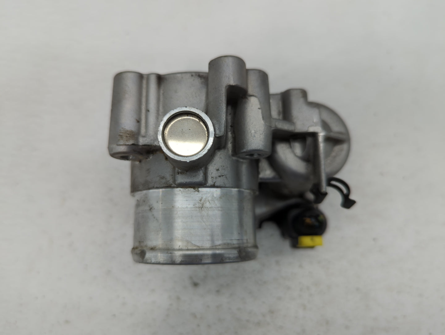 2013-2016 Ford Escape Throttle Body P/N:7S7G-9F991-CA Fits Fits 2013 2014 2015 2016 2017 2018 2019 OEM Used Auto Parts - Oem