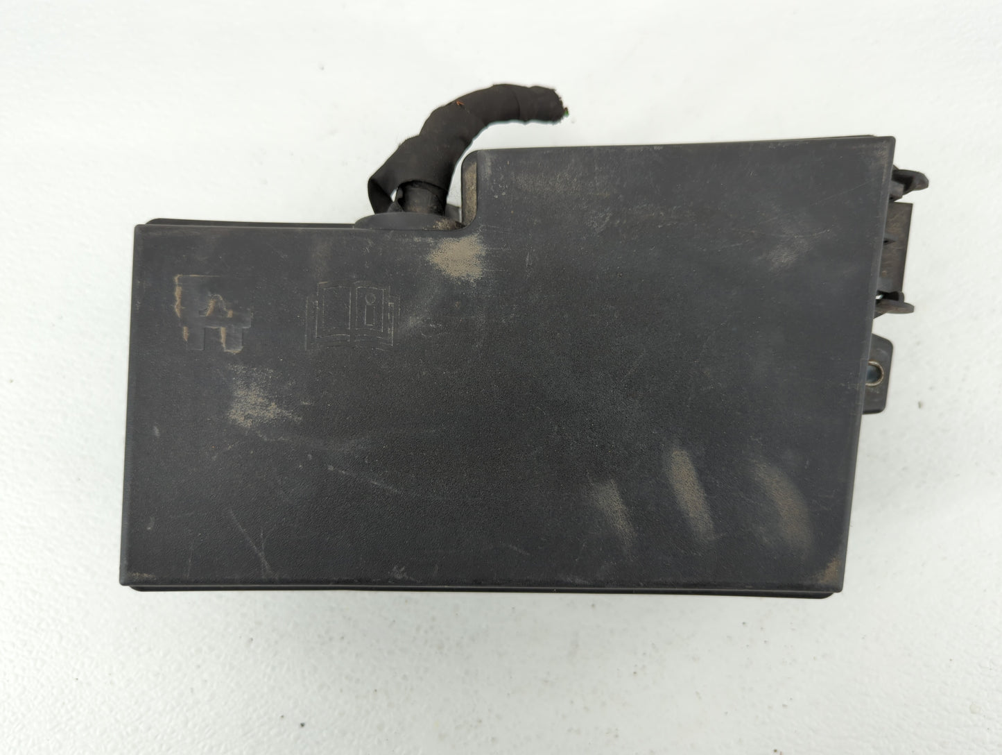 2013-2016 Ford Escape Fusebox Fuse Box Panel Relay Module P/N:AV6T-14A067-AD Fits Fits 2013 2014 2015 2016 OEM Used Auto Par