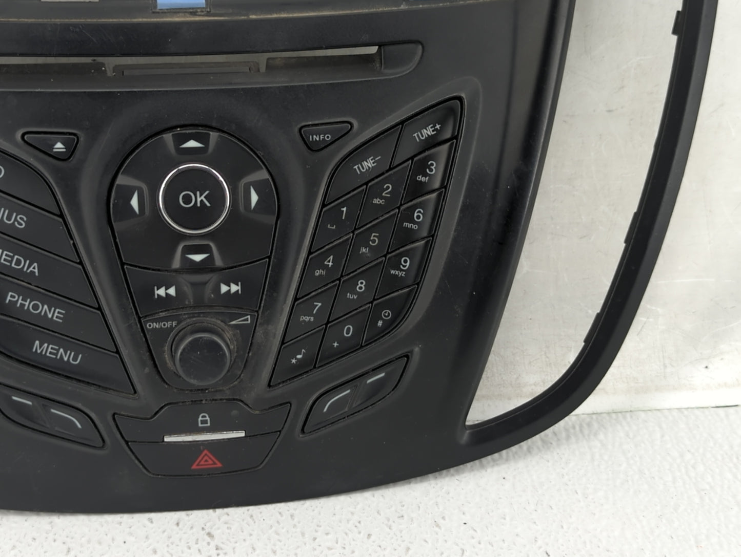 2013-2016 Ford Escape Radio Control Panel - Oemusedautoparts1.com