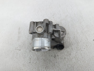 2013-2016 Ford Escape Throttle Body P/N:7S7G-9F991-CA Fits Fits 2013 2014 2015 2016 2017 2018 2019 OEM Used Auto Parts