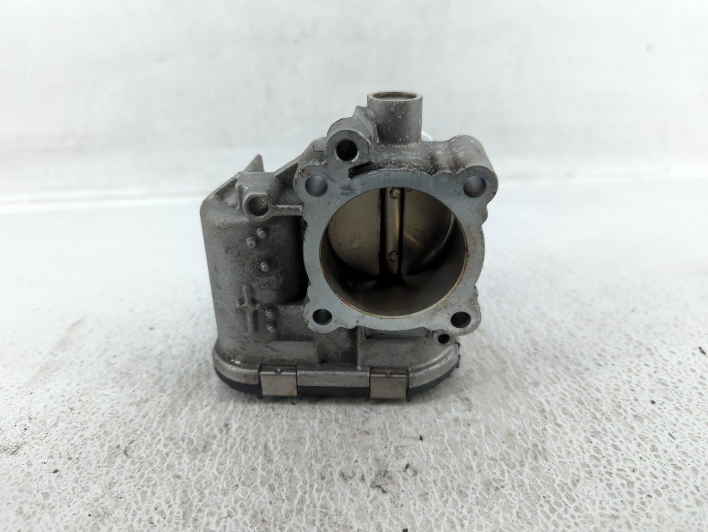 2013-2016 Ford Escape Throttle Body P/N:7S7G-9F991-CA Fits Fits 2013 2014 2015 2016 2017 2018 2019 OEM Used Auto Parts - Oem