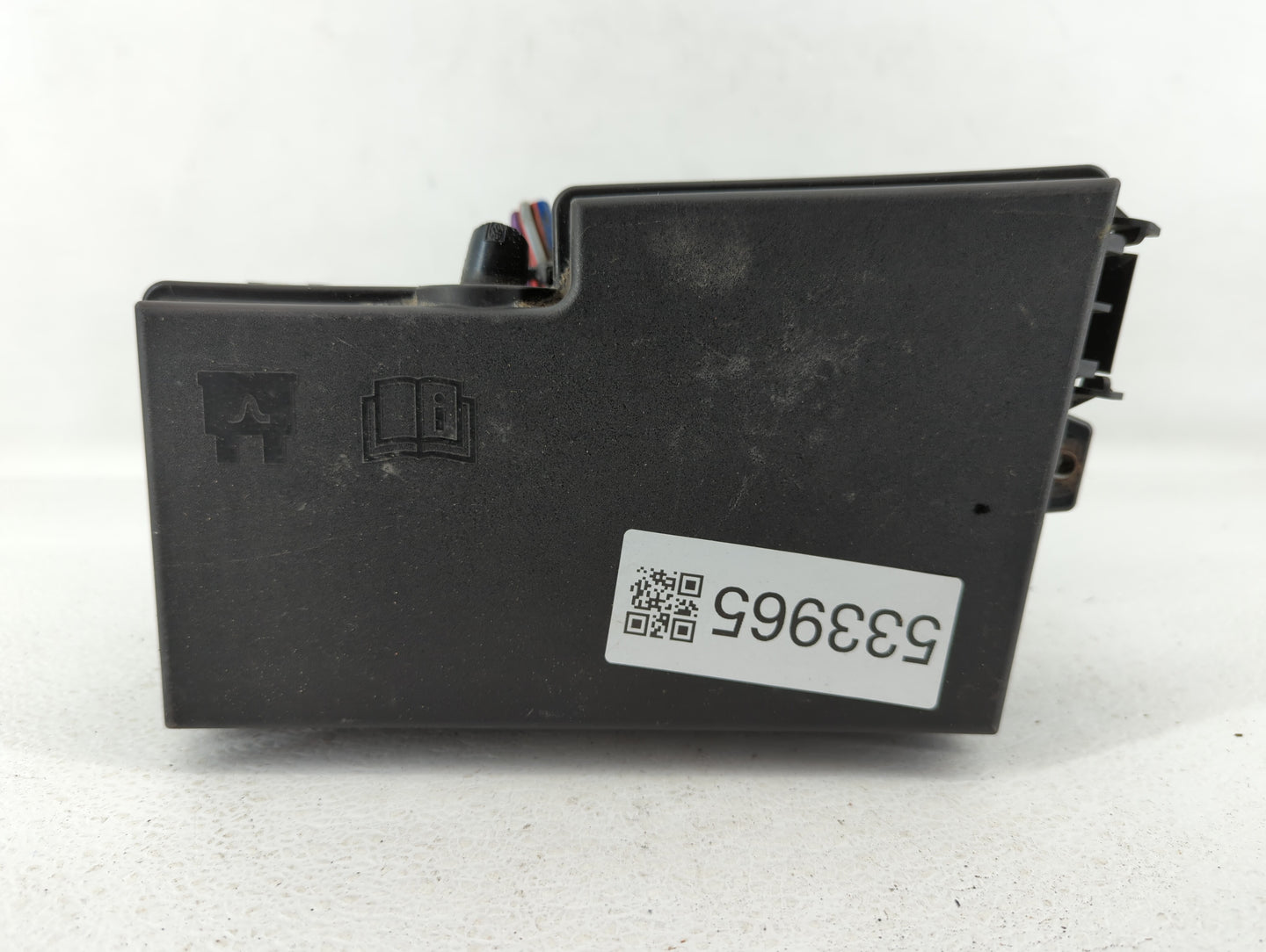 2013-2016 Ford Escape Fusebox Fuse Box Panel Relay Module P/N:AV6T-14A067-AD Fits Fits 2013 2014 2015 2016 OEM Used Auto Par