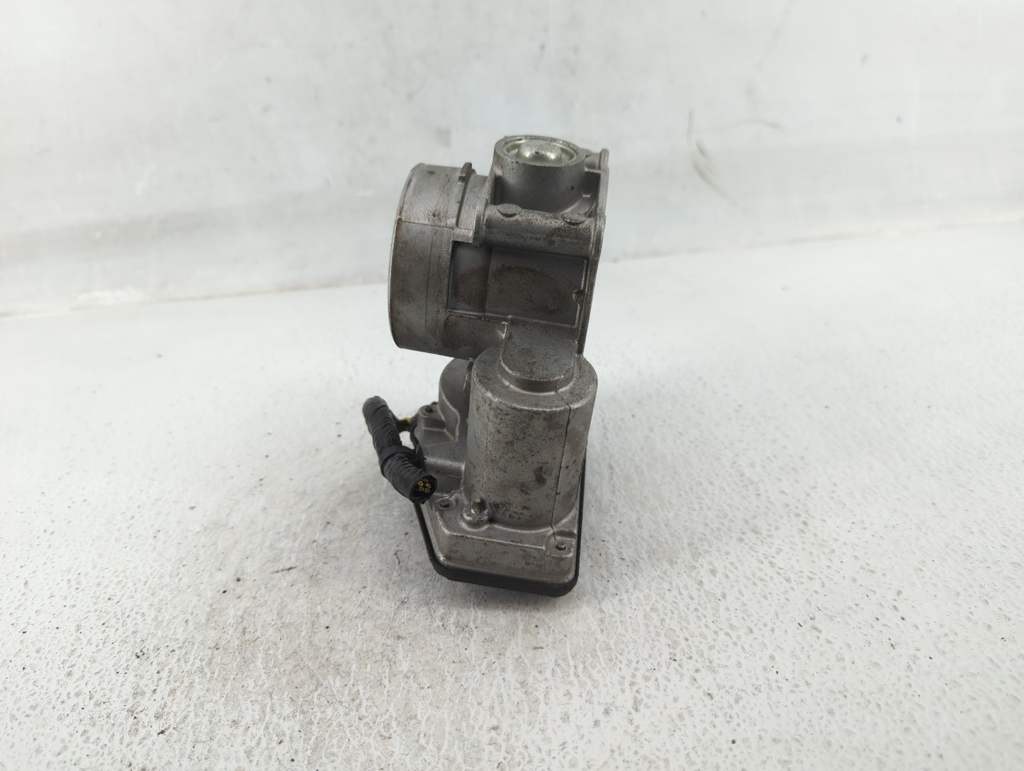 2013-2022 Ford Escape Throttle Body P/N:DS7E-9F991-AF Fits Fits 2013 2014 2015 2016 2017 2018 2019 2020 2021 2022 OEM Used A