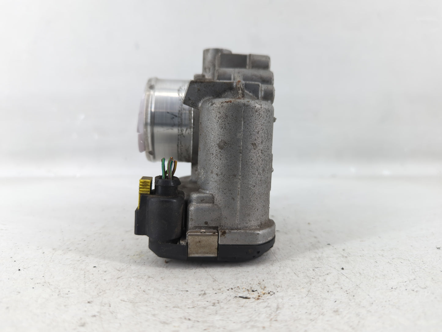 2013-2016 Ford Escape Throttle Body P/N:7S7G-9F991-CA Fits Fits 2013 2014 2015 2016 2017 2018 2019 OEM Used Auto Parts - Oem