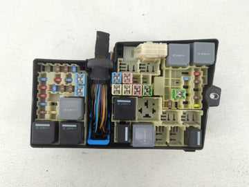 2013-2016 Ford Escape Fusebox Fuse Box Panel Relay Module P/N:AV6T-14A067-AD Fits Fits 2013 2014 2015 2016 OEM Used Auto Parts