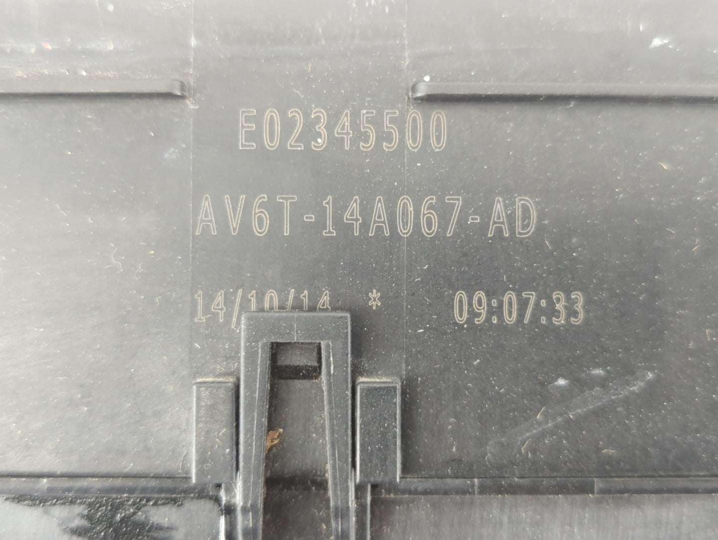 2013-2016 Ford Escape Fusebox Fuse Box Panel Relay Module P/N:AV6T-14A067-AD Fits Fits 2013 2014 2015 2016 OEM Used Auto Par