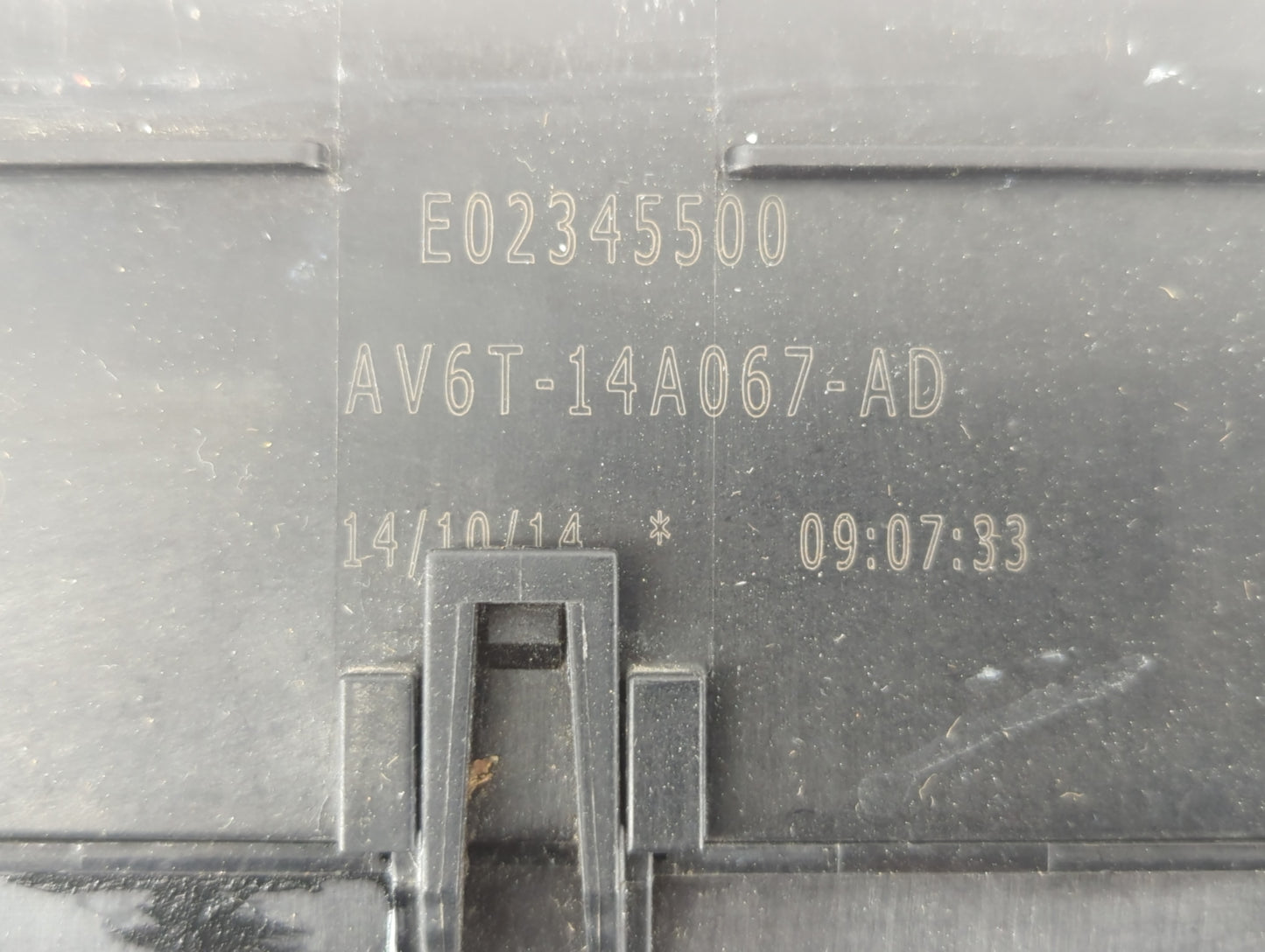2013-2016 Ford Escape Fusebox Fuse Box Panel Relay Module P/N:AV6T-14A067-AD Fits Fits 2013 2014 2015 2016 OEM Used Auto Par