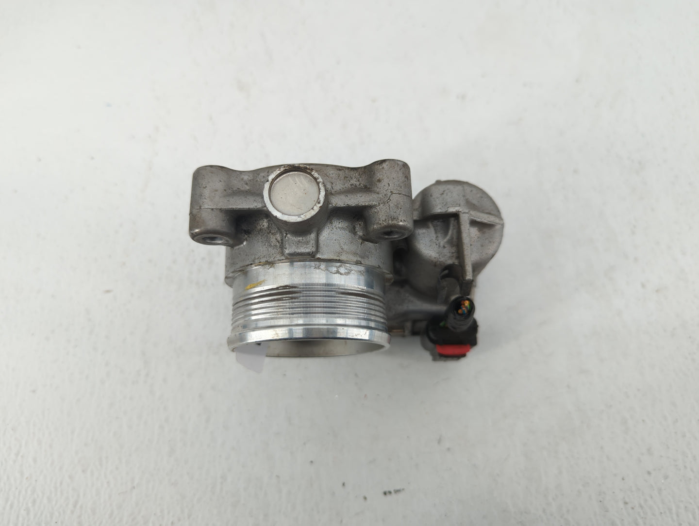 2013-2016 Ford Escape Throttle Body P/N:DS7E-9F991-BB Fits Fits 2012 2013 2014 2015 2016 2017 OEM Used Auto Parts - Oemuseda