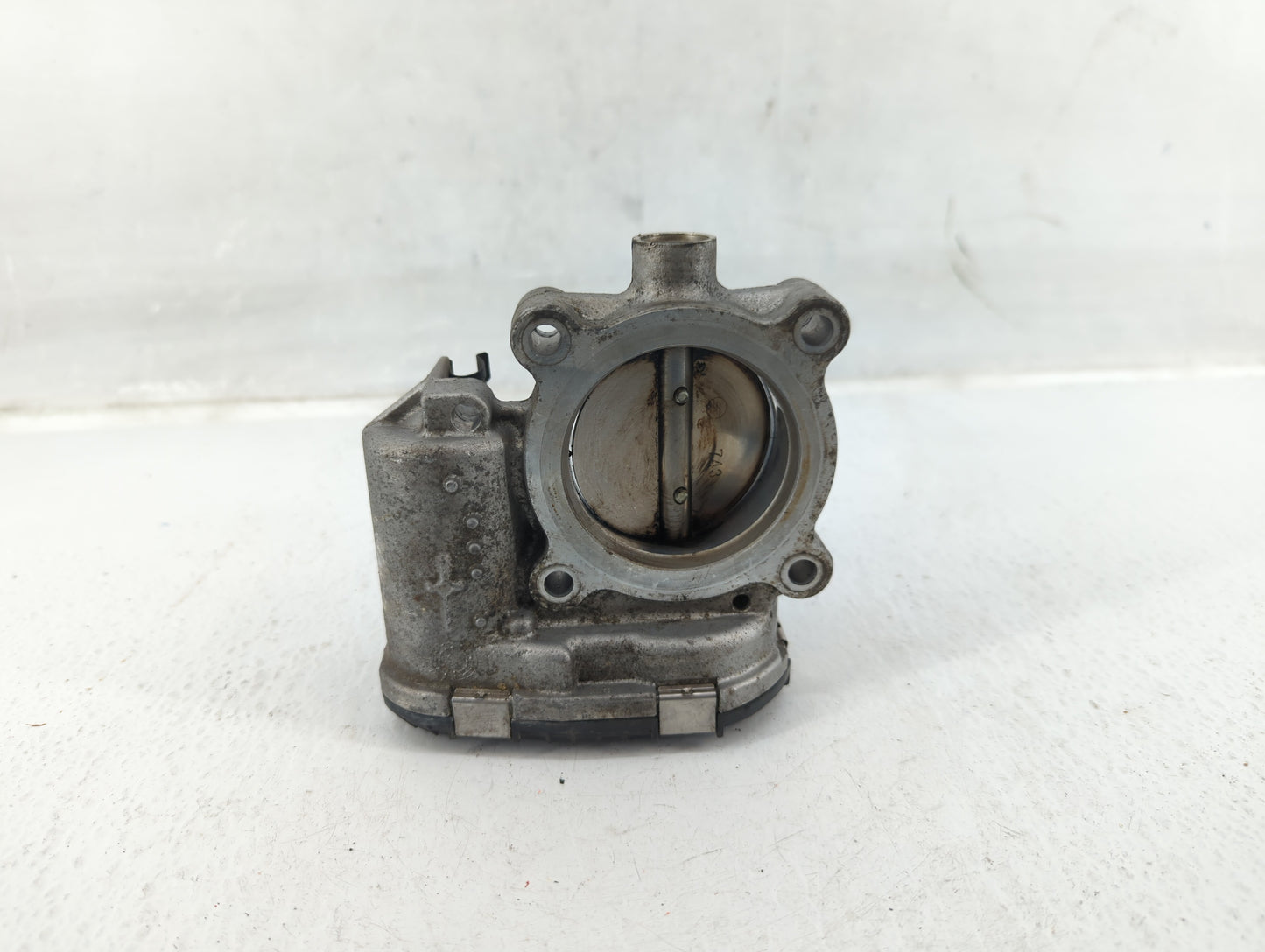 2013-2016 Ford Escape Throttle Body P/N:DS7E-9F991-BB Fits Fits 2012 2013 2014 2015 2016 2017 OEM Used Auto Parts - Oemuseda