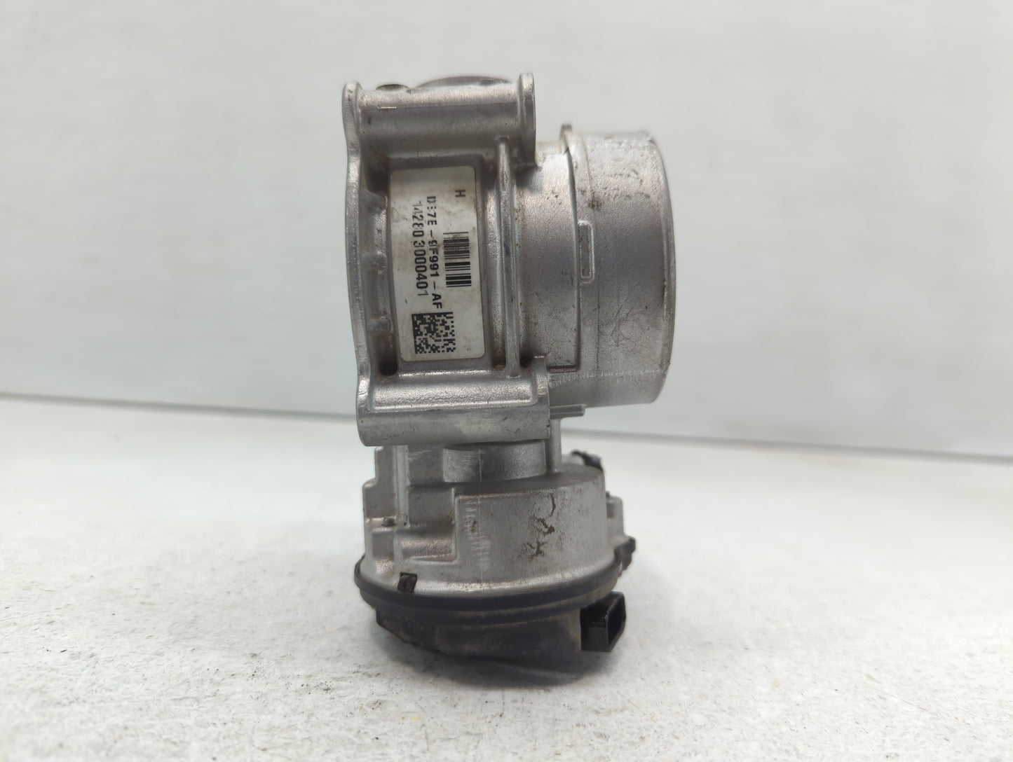 2013-2022 Ford Escape Throttle Body P/N:DS7E-9F991-AF Fits Fits 2013 2014 2015 2016 2017 2018 2019 2020 2021 2022 OEM Used A
