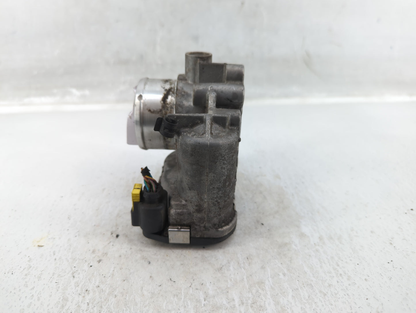 2013-2016 Ford Escape Throttle Body P/N:7S7G-9F991-CA Fits Fits 2013 2014 2015 2016 2017 2018 2019 OEM Used Auto Parts - Oem