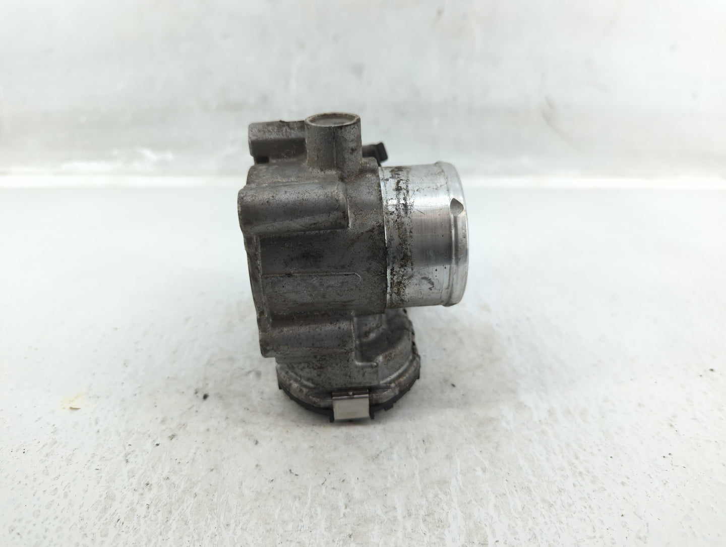 2013-2016 Ford Escape Throttle Body P/N:7S7G-9F991-CA Fits Fits 2013 2014 2015 2016 2017 2018 2019 OEM Used Auto Parts - Oem