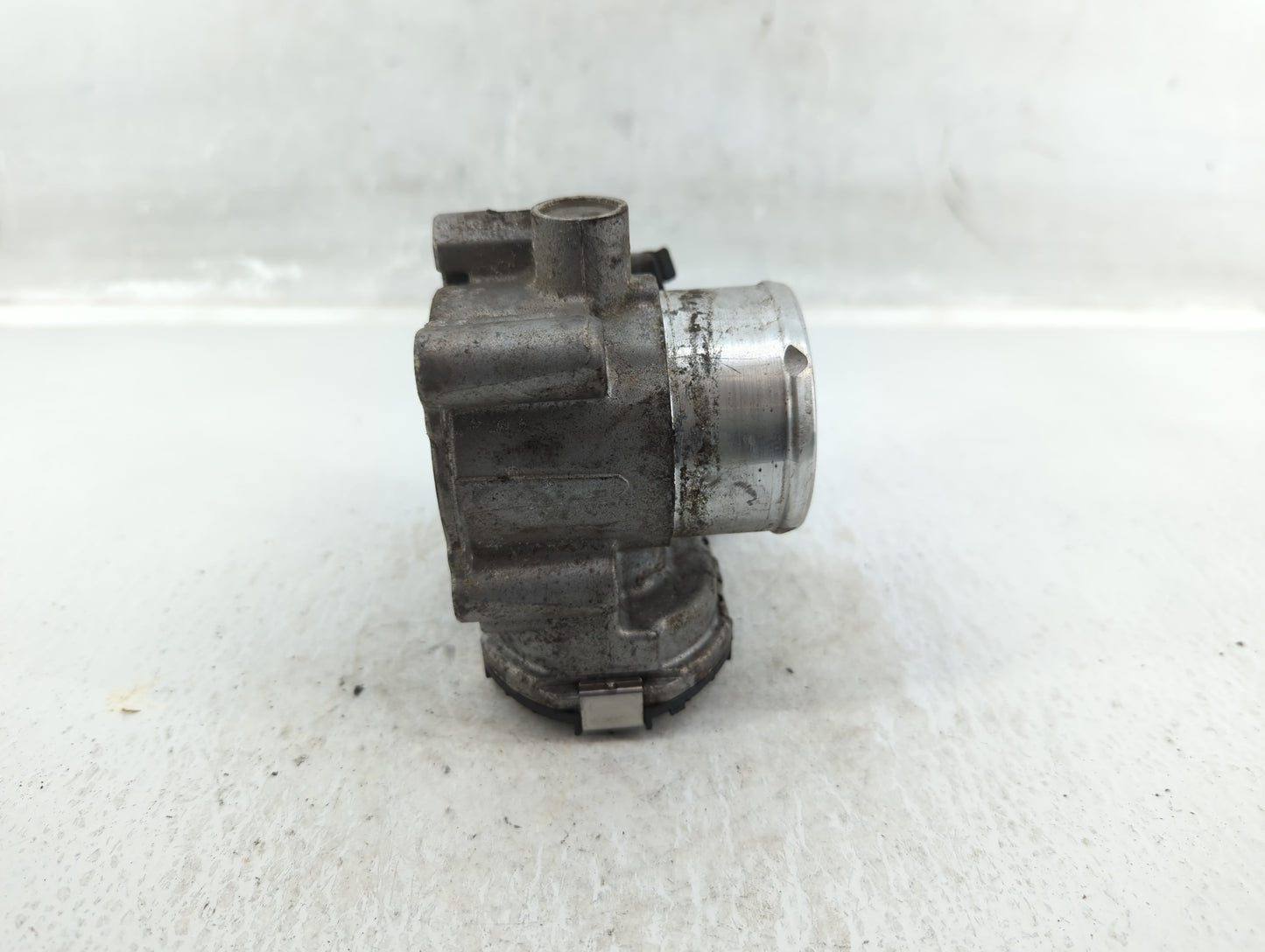 2013-2016 Ford Escape Throttle Body P/N:7S7G-9F991-CA Fits Fits 2013 2014 2015 2016 2017 2018 2019 OEM Used Auto Parts - Oem