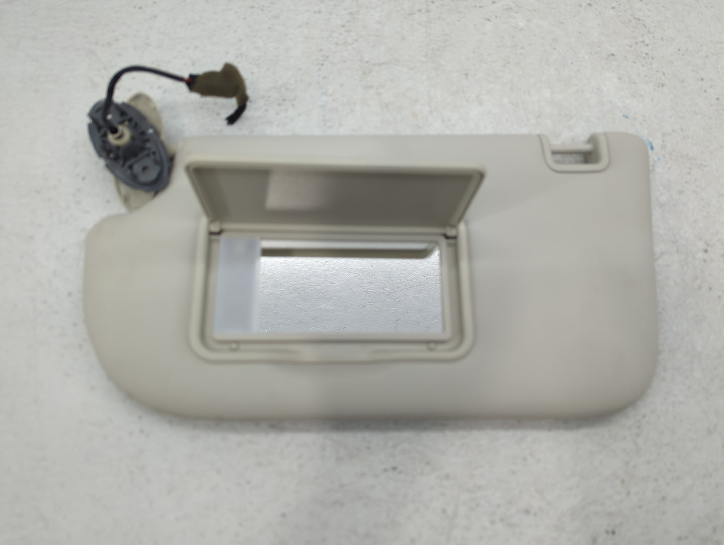 2013-2019 Ford Escape Sun Visor Shade Replacement Driver Left Mirror Fits Fits 2013 2014 2015 2016 2017 2018 2019 OEM Used A