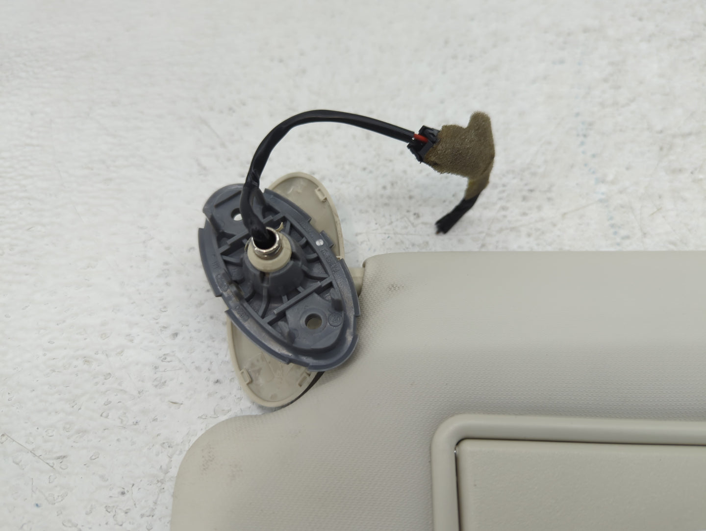 2013-2019 Ford Escape Sun Visor Shade Replacement Driver Left Mirror Fits Fits 2013 2014 2015 2016 2017 2018 2019 OEM Used A