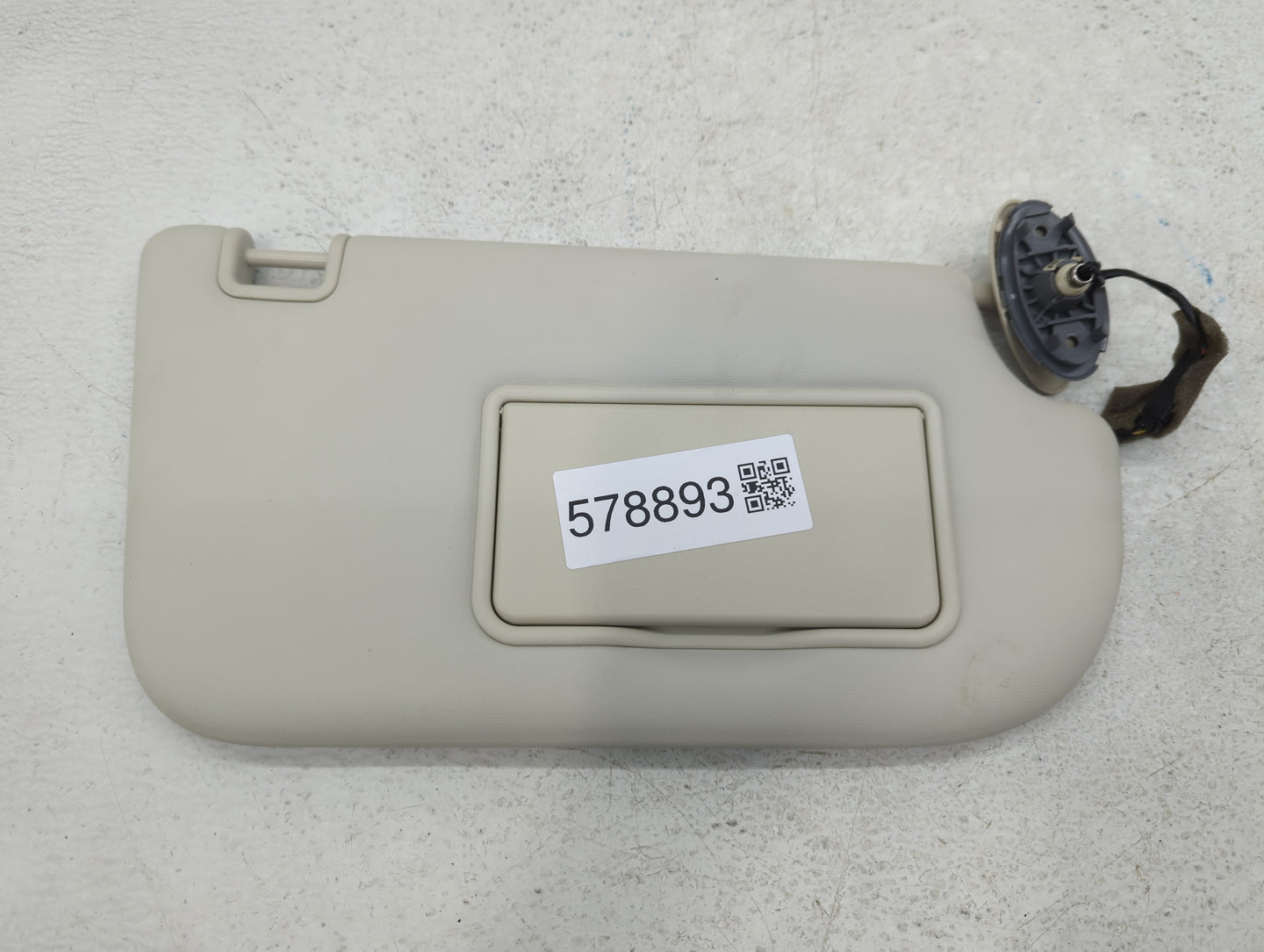 2015 Ford Escape Sun Visor Shade Replacement Passenger Right Mirror Fits OEM Used Auto Parts - Oemusedautoparts1.com