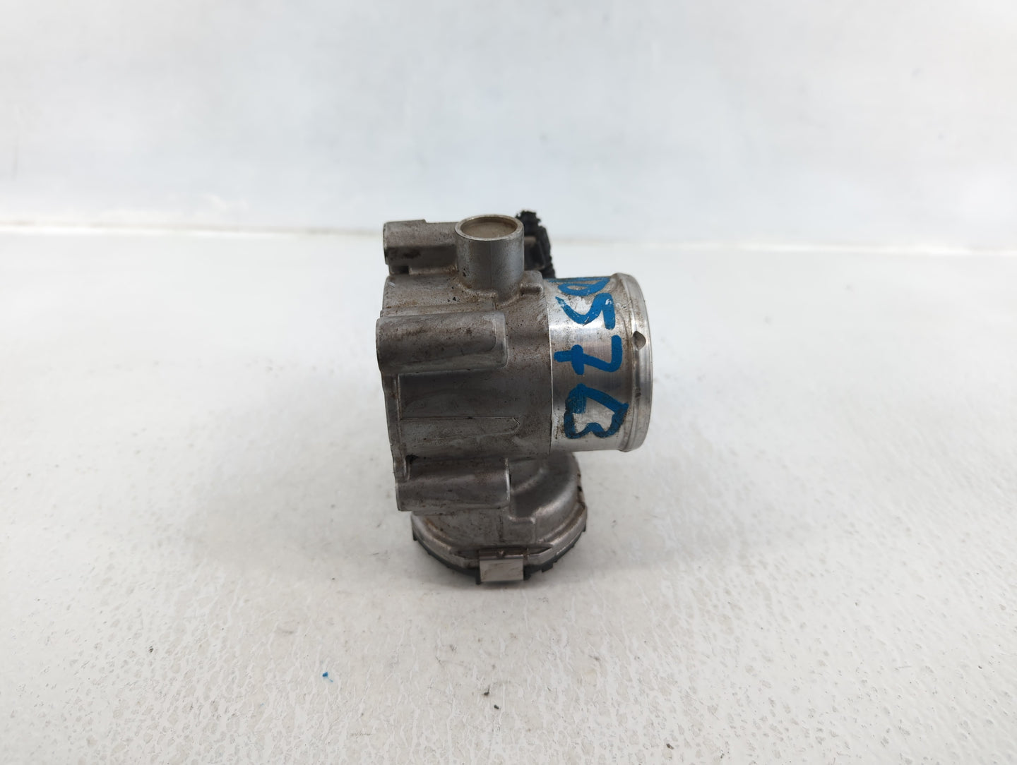 2013-2016 Ford Escape Throttle Body P/N:7S7G-9F991-CA Fits Fits 2013 2014 2015 2016 2017 2018 2019 OEM Used Auto Parts - Oem