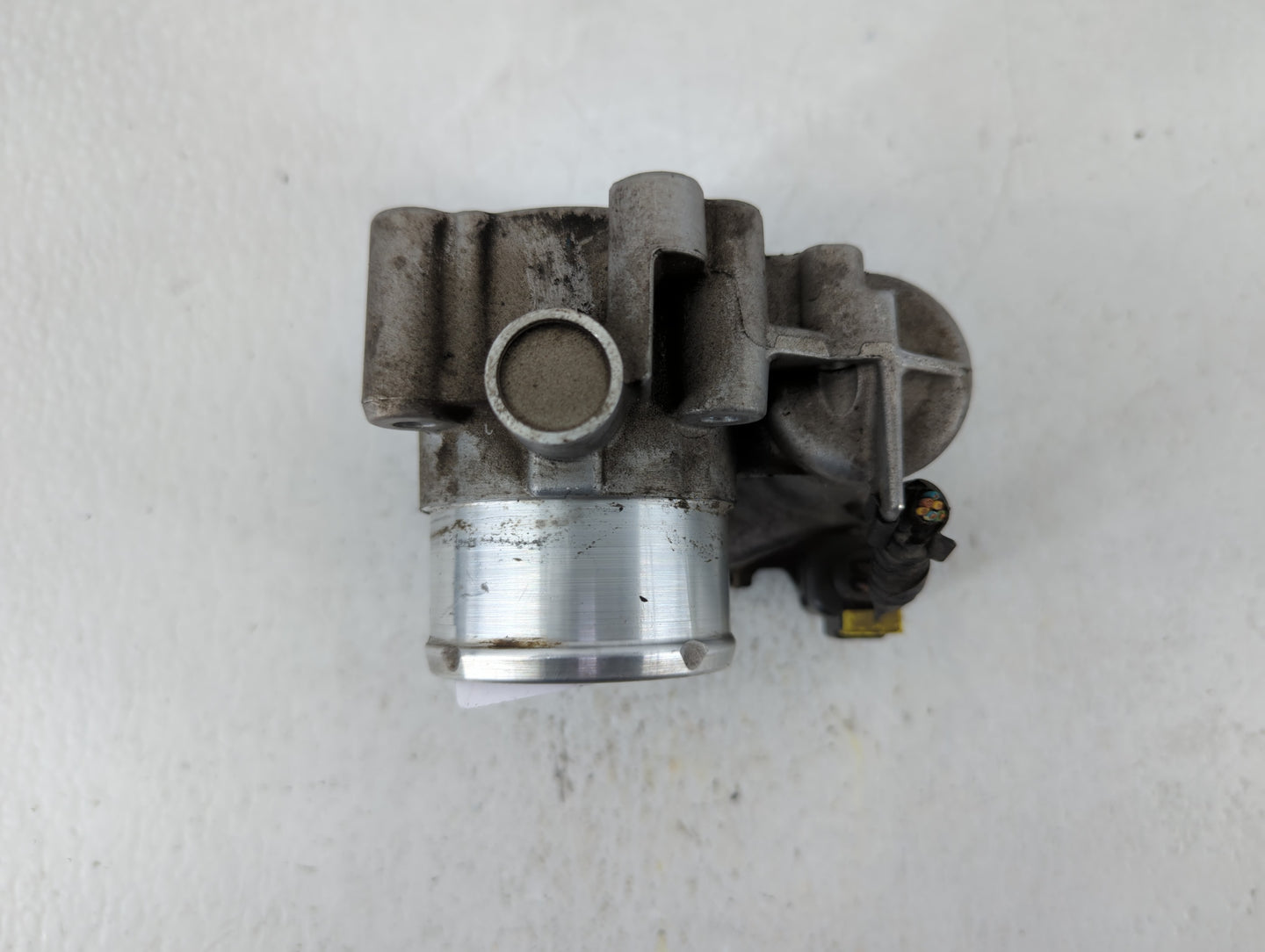 2013-2016 Ford Escape Throttle Body P/N:7S7G-9F991-CA Fits Fits 2013 2014 2015 2016 2017 2018 2019 OEM Used Auto Parts - Oem