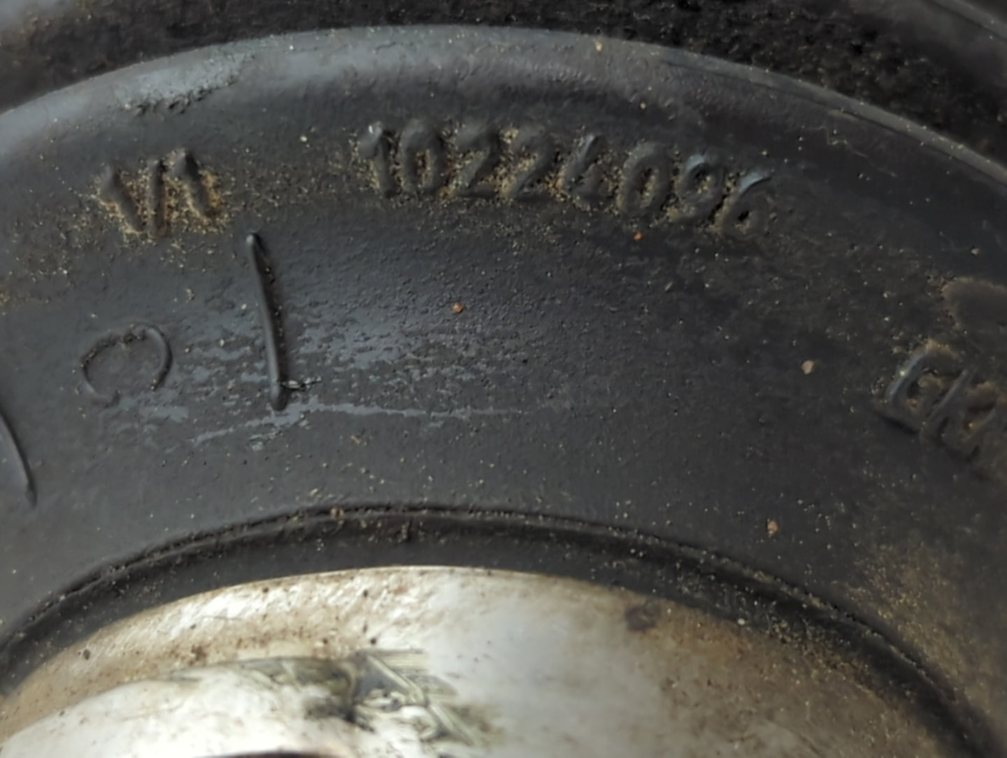 2013-2019 Ford Escape Axle Shaft Front Driver Cv C/v - Oemusedautoparts1.com