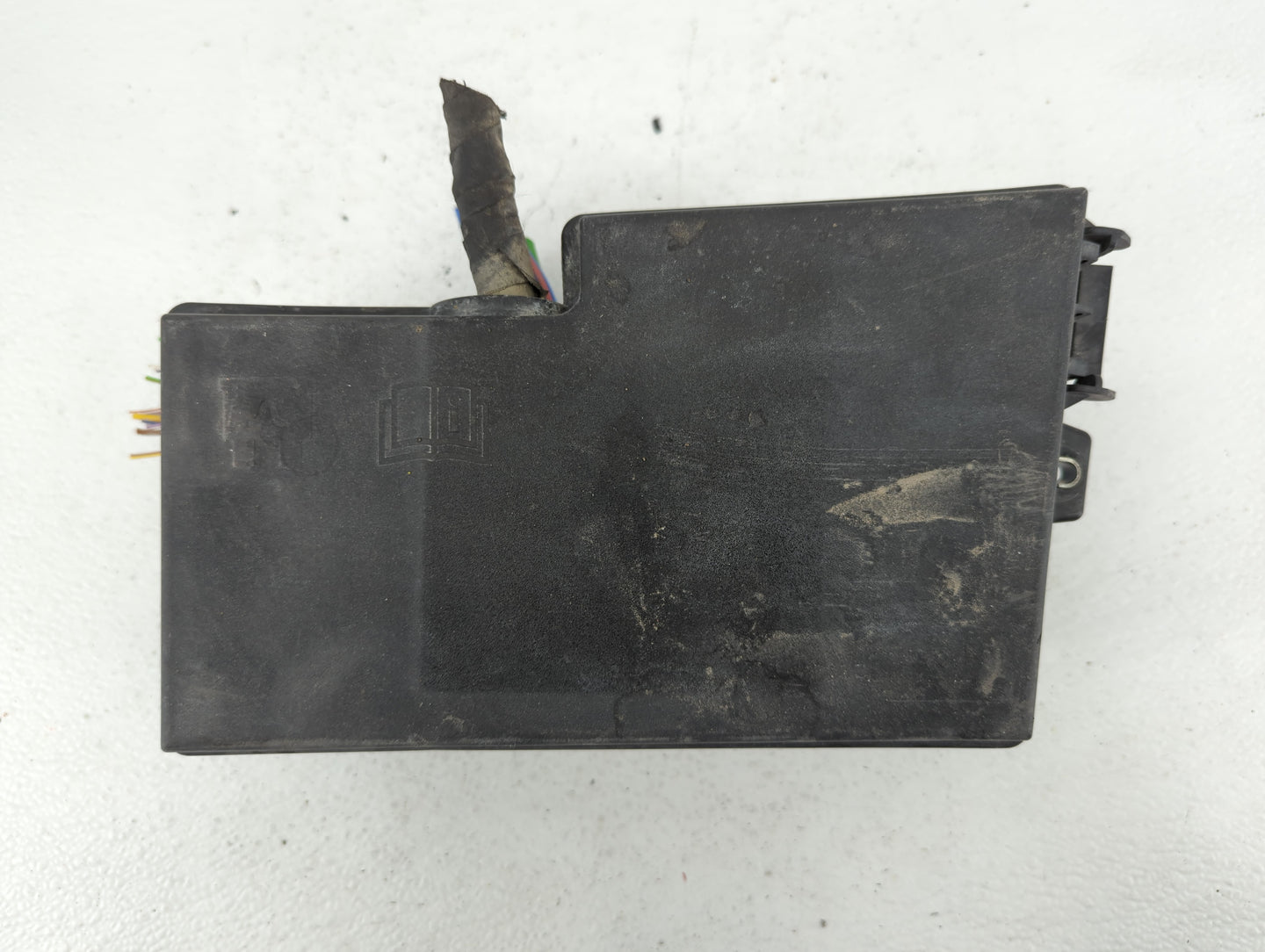 2013-2016 Ford Escape Fusebox Fuse Box Panel Relay Module P/N:AV6T-14A067-AD Fits Fits 2013 2014 2015 2016 OEM Used Auto Par